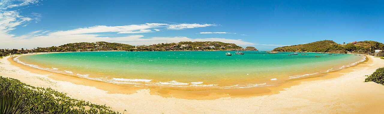 Praia da Ferradura